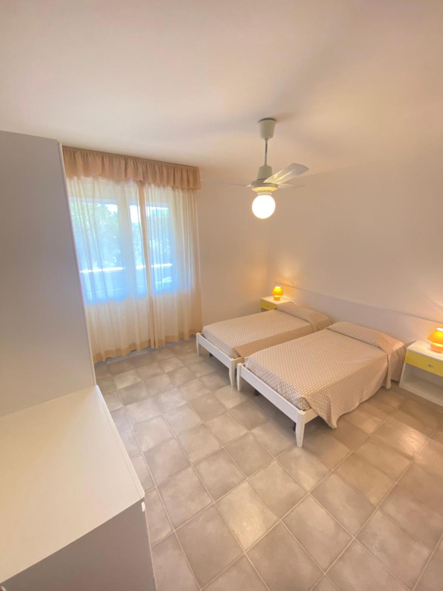 Residence Luna Lignano Sabbiadoro Exterior foto